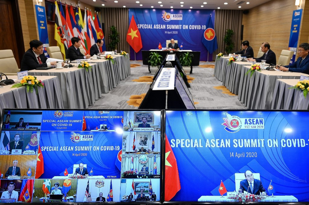 Nguyen Xuan Phuc vietnámi miniszterelnök 2020. április 14-én az ASEAN (Délkelet-ázsiai Nemzetek Szövetsége) Covid-19 online ülésénFotó: Manan Vatsyayana / POOL / AFP