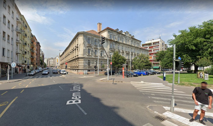 A volt Radetzky-laktanya a Google Maps 2019-es felvételén.
