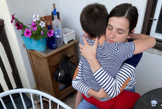 Egy nap alatt 40 ezren osztották meg az autista gyereket nevelő család albérletkereső posztját