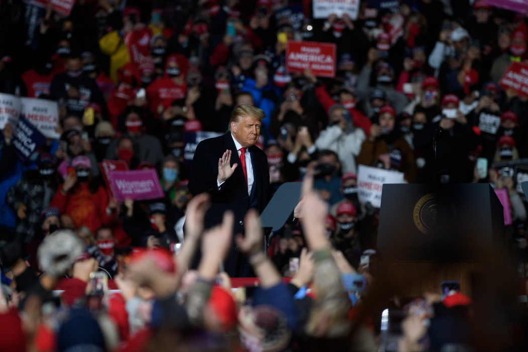 Trump egy kampányeseményen Erieben 2020. október 20-án