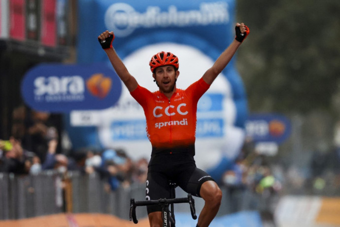 Giro: Valter Attila csapattársa nyerte a tiltakozás miatt lerövidített szakaszt