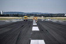 Csőd fenyegeti az európai repülőterek negyedét