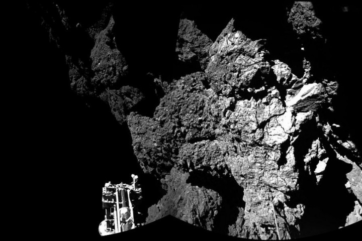 4,5 milliárd éves, felszín alatti jeget tárt fel a Philae űrszonda egy üstökösön