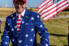 Két nagy politikai gépezet harca, ami a végletekig polarizálta a véleményeket: mi az amerikai választás tétje?