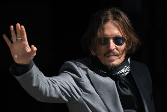 Johnny Depp elvesztette a „feleségverő” jelző miatt indított rágalmazási perét