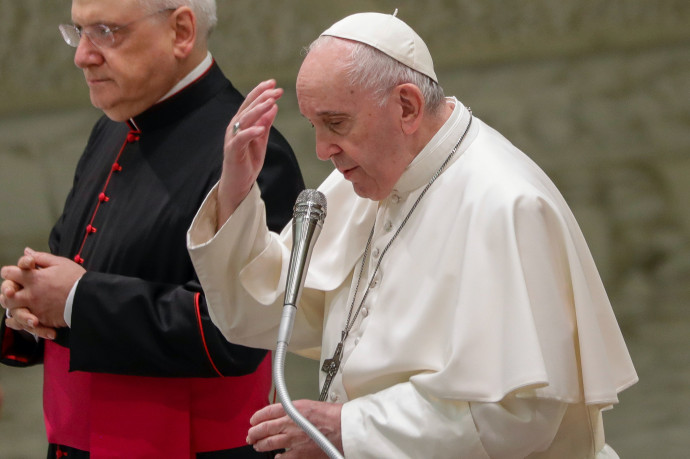 Vatikán: Az egyház nem támogatja a melegek élettársi kapcsolatát