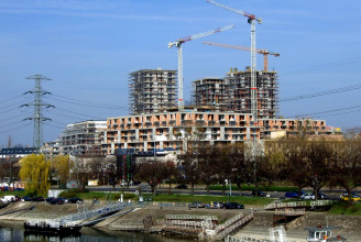 Hanyatlott a lakásépítési kedv, de 100 ezer új lakás épülhet 2026-ig