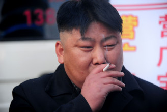 Észak-Koreában mától tilos a dohányzás a nyilvános helyeken