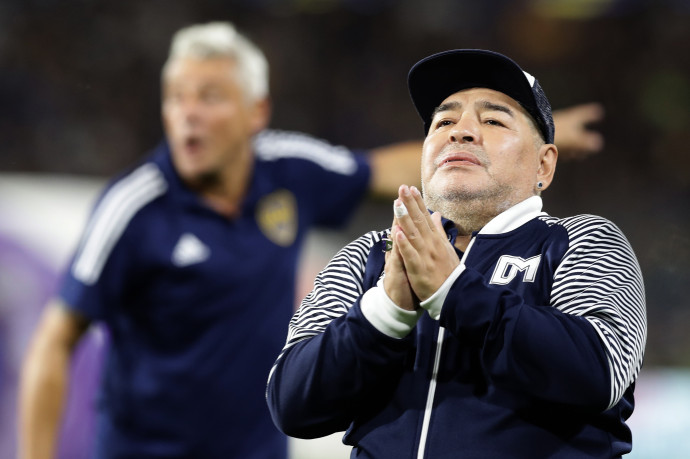 Elvonási tünetei miatt továbbra is kórházban marad Diego Maradona