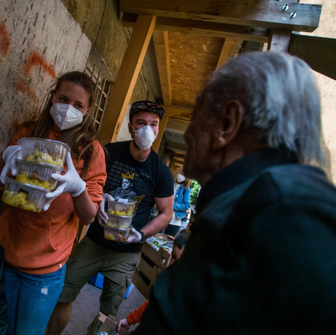 Nem gyűlnek a Mikulás-csomagok, idén kevesebb adomány juthat a szegényeknek