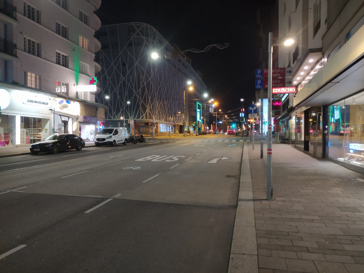 A Landstraße emberek nélkül egy hétköznapon – Olvasónk felvétele