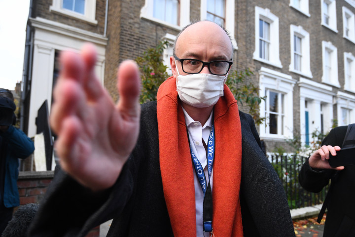 Dominic Cummings távozik londoni otthonából 2020. november 13-án – Fotó: Victoria Jones / PA Images / Getty Images