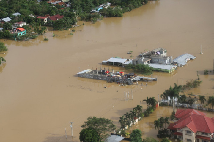 Áradás a Vamco tájfun után a Fülöp-szigeteken, a Cagayan Valley régióban, 2020. november 14. Fotó: Reuters / Philippine Coast Guard