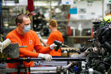 A lazább járványkezelésről elhíresült Svédországban is segítségért kiáltanak a vállalkozók