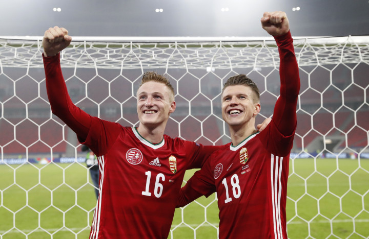 A két gólszerző Debrecenből: Varga és Sigér- Fotó: Szabó Bernadett / Reuters