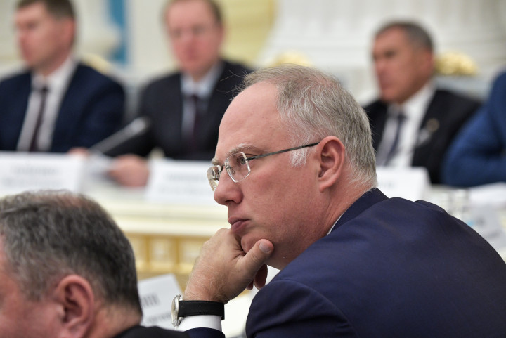 Kirill Dmitrijev, az orosz oltóanyagot kifejlesztő szervezet vezetője – Fotó: leksey Nikolskyi / Sputnik / AFP