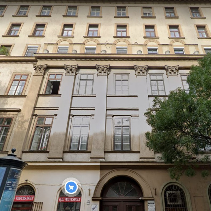 Közpénz milliárdokkal tömték ki az egyik leggazdagabb magyar körüli együtteseket, mégis összeomlottak