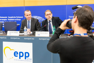 EPP: We will convince the Hungarian government about rule of law conditionality