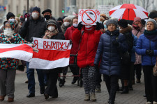 Több mint háromszáz belarusz tüntetőt vettek őrizetbe