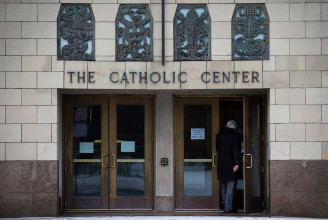 New York állam beperel egy egyházmegyét a papi szexuális visszaélések miatt
