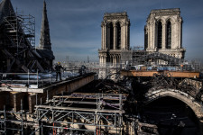 Elmúlt az omlásveszély a Notre-Dame huszártornya körül