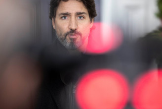 Justin Trudeau-t is utolérte a hírhedt orosz telefonbetyár páros