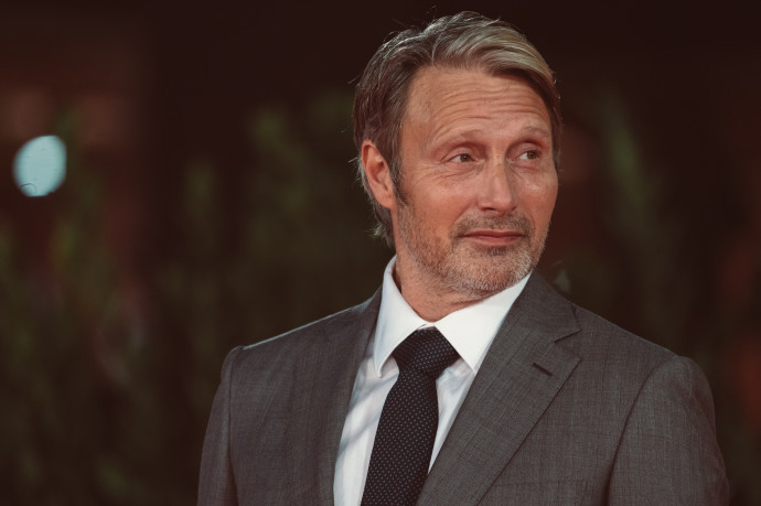 Mads Mikkelsen váltja Johnny Deppet a Legendás állatokban