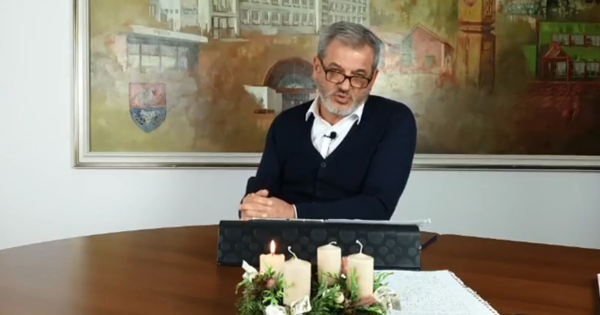 Nyolcmillió forintos jutalmat szavaztak meg a gyáli polgármesternek