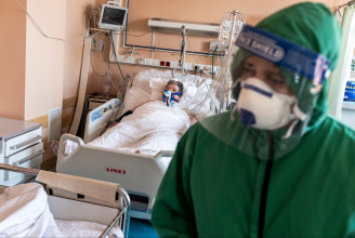 A Magyar Hang bejutott egy koronavírusos betegeket gyűjtő járványkórházba – Romániában