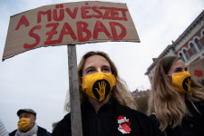A Fővárosi Ítélőtábla legújabb végzése szerint is jogszerű az SZFE dolgozóinak sztrájkja