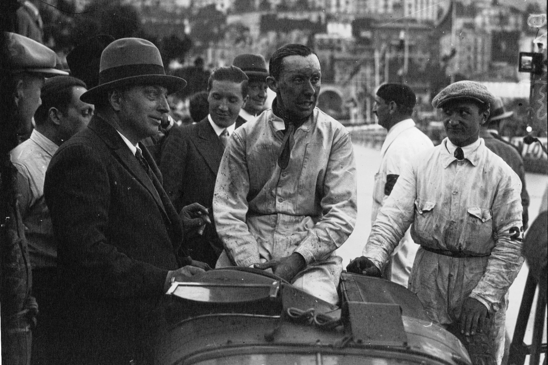 Amikor egy zsidó autóversenyző legyőzte a náci Németország ászát