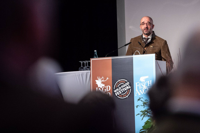 Kovács Zoltán: Az uniós biztosok kipécézték maguknak Magyarországot és Lengyelországot