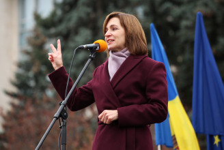 Az Európa-barát moldovai államfő lemondásra szólította fel a kormányt