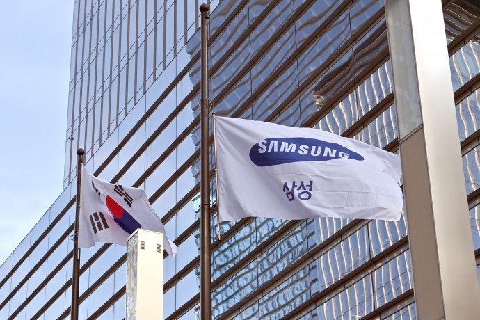 Hatszáz megapixeles kamerával sokkolná a világot a Samsung