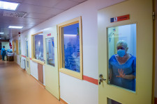 25 kórházban kezdik majd az egészségügyi dolgozók beoltását