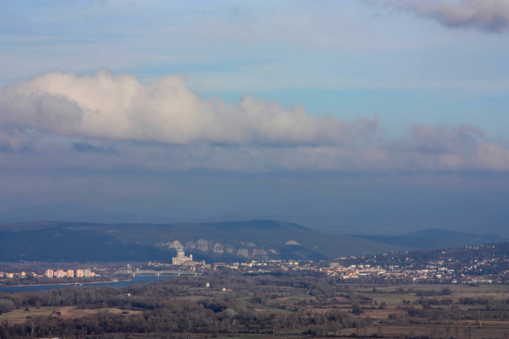 A távolban Esztergom – Fotó: Tenczer Gábor / Telex