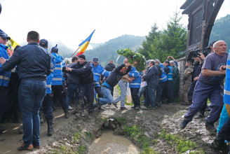 Egy román bíróság újraindíttatta a magyarellenes atrocitást eltussoló nyomozást