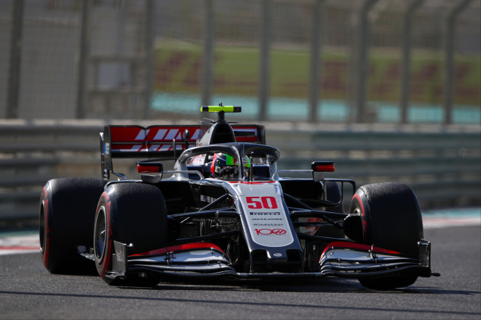 Mick Schumacher teljesítette első hivatalos köreit a Forma-1-ben