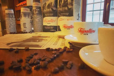 Száguld a járványban, és egy saját kávémárkát is elindít a Kofola