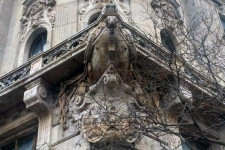 Amikor Budapestről óceánjárókat irányítottak: az Adria-palota története