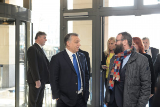 Medián: A Szájer-botrány odavágott a Fidesznek