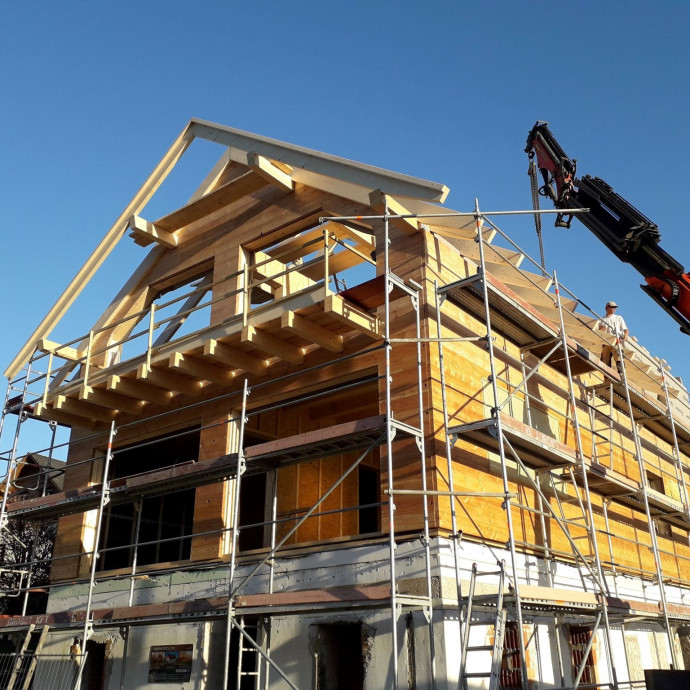 Megrostálja az építőipart a válság, a tömeggyártás helyett a minőség kerül előtérbe