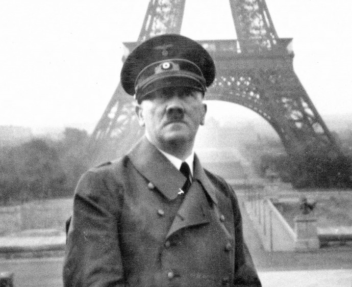 Adolf Hitler Párizsban, 1940-ben – Fotó: Roger-Viollet via AFP