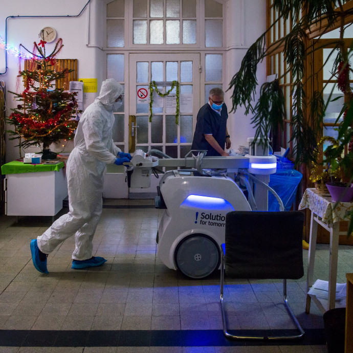 Szórja a pénzt a kormány, a kórházak adóssága mégis emelkedik