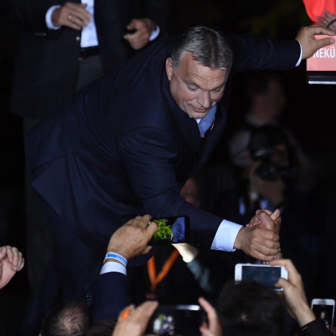 Minél inkább kormánypárti valaki, annál boldogabb