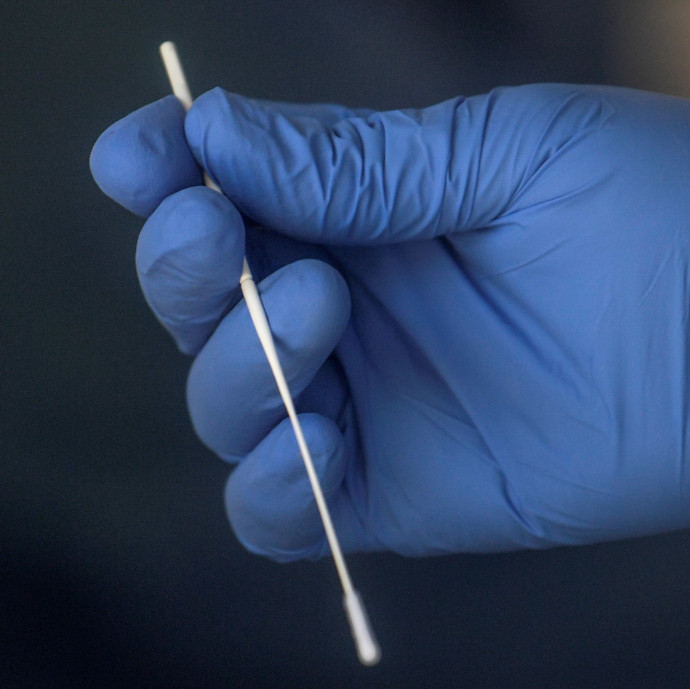 Csehországban és Szlovákiában újra romlik a járványhelyzet, a magyar fordulat tovább várat magára