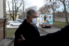Kásler: Háromezer emberrel elindulhat az orosz vakcina klinikai vizsgálata