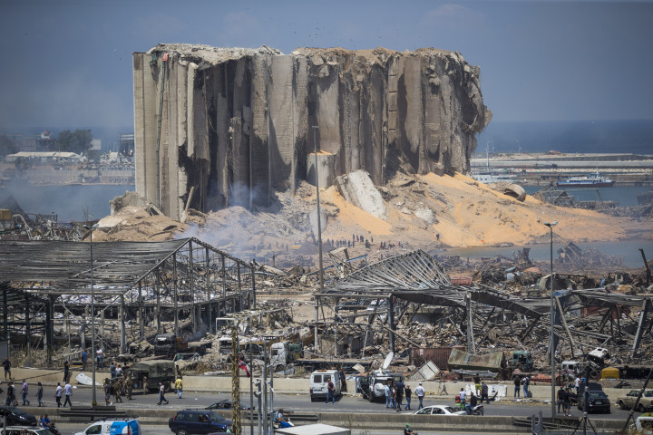 A libanoni főváros, Bejrút kikötőjét megrázó hatalmas robbanás után maradt romok 2020. augusztus 5-én – Fotó: Daniel Carde/Getty Images