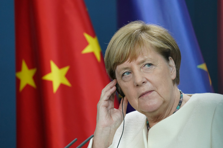 Angela Merkel sajtótájékoztatót tart az EU vezetői és Kína között tartott online csúcstalálkozó után 2020. szeptember 14-én – Fotó: Sean Gallup / Getty Images