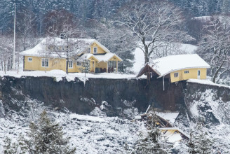 Túlélők után kutatnak, de egy holttestet találtak a norvég földcsuszamlás helyszínén
